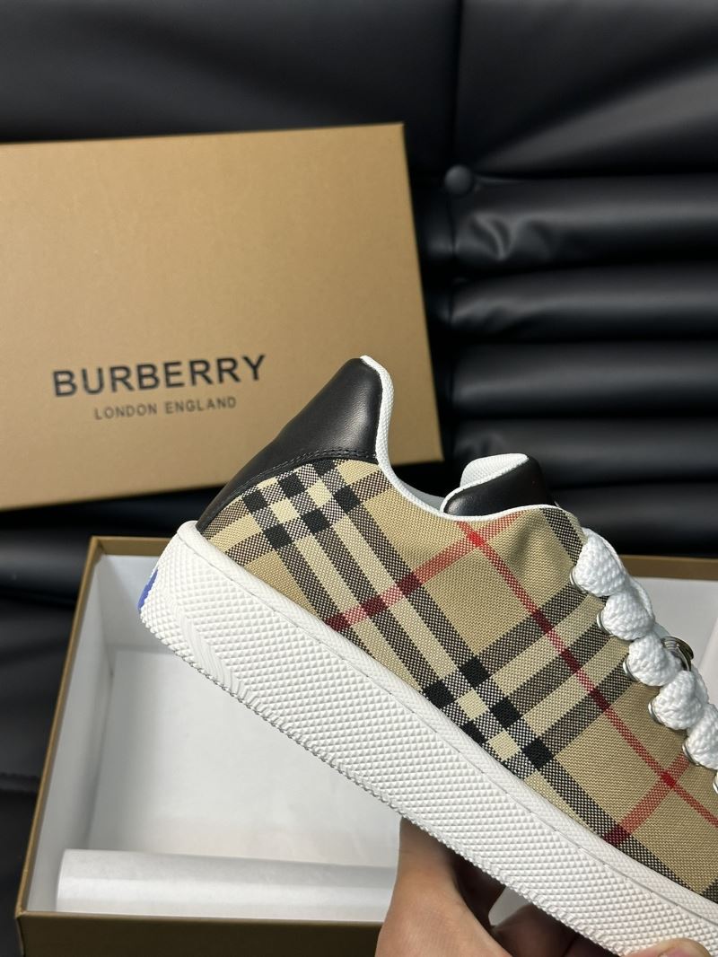 Burberry Low Shoes